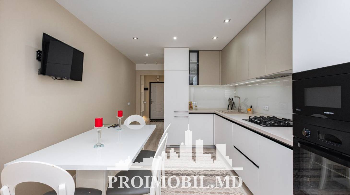 https://images.proimobil.md/gBil_ipmJ9-ObRJfwj79Z2DOQc3WVQLjuYugNoVU99c/watermark:0.75:so:0:30:0.39/resize:fill:1460:816:1/gravity:ce/bG9jYWw6Ly8vZXN0YXRlL2xyLzM2MDI2Mzc0LWY0N2EtNDQzOC1hNDQ0LWQ4NjUyNzFkNWU2Zi5qcGVn