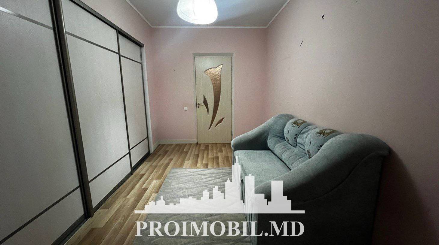 https://images.proimobil.md/gE0hsvpjCRlis-i-9YxFNRXRuGoitEdMkS4QnYiU1pk/watermark:0.75:so:0:30:0.39/resize:fill:1460:816:1/gravity:ce/bG9jYWw6Ly8vZXN0YXRlL2xyLzhjYzUwZjcwLTZjMDUtNDEzMi04OWEyLTJjMWQ2Yzg1N2VlYy5qcGVn