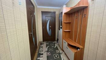 https://images.proimobil.md/gGXAr8ir7RrT5s0B0l2NXJpnFh-TL9eTHjyGHydI9P0/resize:fill:350:198:1/gravity:ce/bG9jYWw6Ly8vZXN0YXRlL2xyL2RiODFkMTNiLTlkMzYtNDNjNC04N2Y5LWI4ODIwMTFjNTFiZC5qcGVn