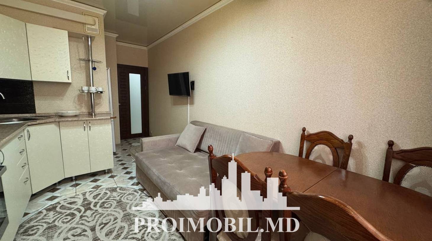 https://images.proimobil.md/gIk7_qI75woISxCmzCZc6VMWlJXKUu8V27asbECZUjU/watermark:0.75:so:0:30:0.39/resize:fill:1460:816:1/gravity:ce/bG9jYWw6Ly8vZXN0YXRlL2xyLzg1NDlmZGQzLTNmNzEtNGUzZC04ZWViLWJhYzAyNTg3ZmI3Ni5qcGVn