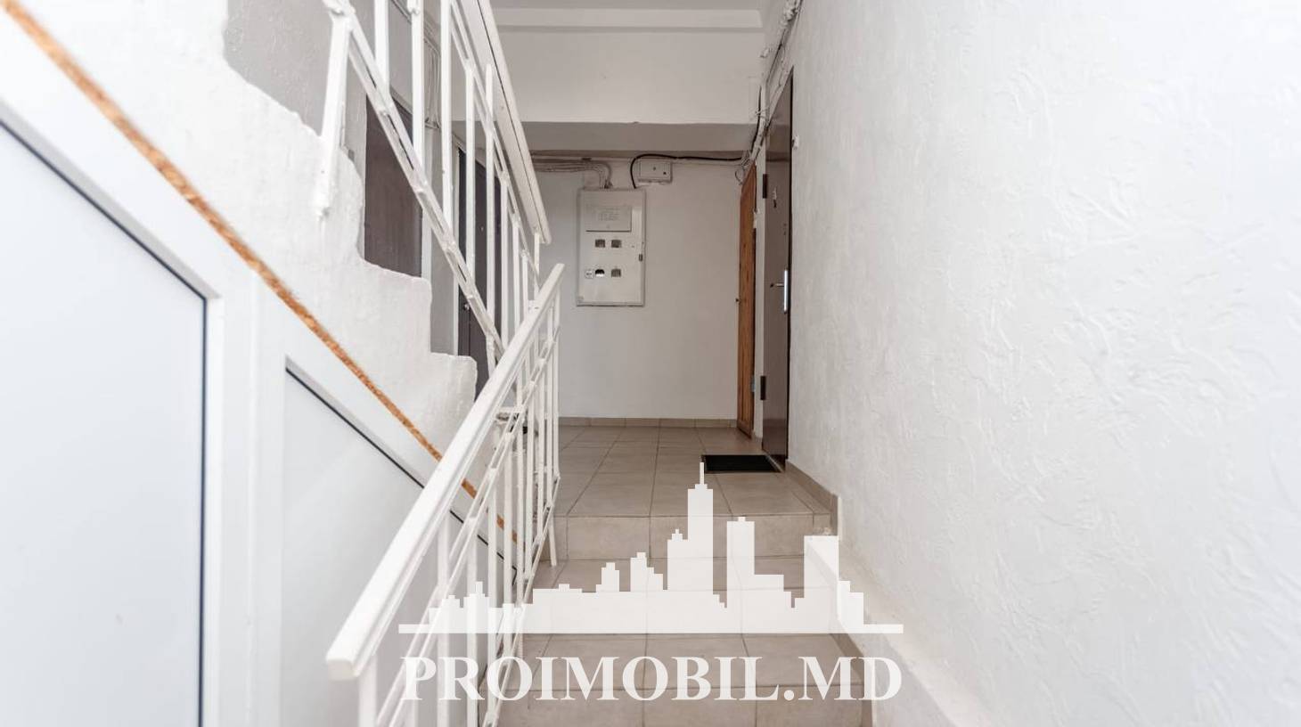 https://images.proimobil.md/gJxT3BlN-UchMDZfEHJfYHoLM5diPMOy9W5mjuic290/watermark:0.75:so:0:30:0.39/resize:fill:1460:816:1/gravity:ce/bG9jYWw6Ly8vZXN0YXRlL2xyLzlhODViM2QxLTlmZDItNDc4OC04YzU0LTk4MGY3N2JlNzVmYi5qcGVn