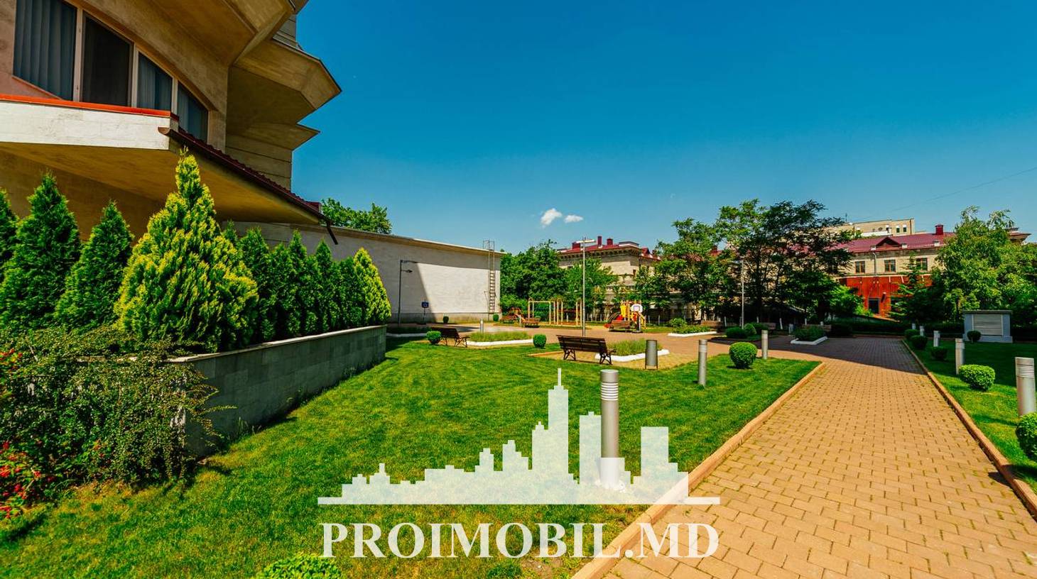 https://images.proimobil.md/gLFQSVoC691GLiQX0vHLTb6-Swz3KjznmcdbLOSH0q0/watermark:0.75:so:0:30:0.39/resize:fill:1460:816:1/gravity:ce/bG9jYWw6Ly8vZXN0YXRlL2xyL2NiZGI5MjNhLTJkY2QtNGNlZC05MGNmLTdiMmRjN2RjYWEwZC5qcGVn