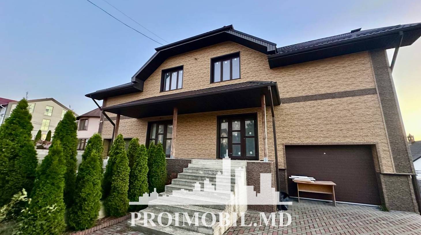 https://images.proimobil.md/gNDq1wuDq4kSPpi-uh-YUxKHUXZq8slN4Y294_QSuAw/watermark:0.75:so:0:30:0.39/resize:fill:1460:816:1/gravity:ce/bG9jYWw6Ly8vZXN0YXRlL2xyLzczM2E0NGMxLWZiZjctNGQzNy1iYWZkLTRmZDFkYTBlMjQ1Ny5qcGVn