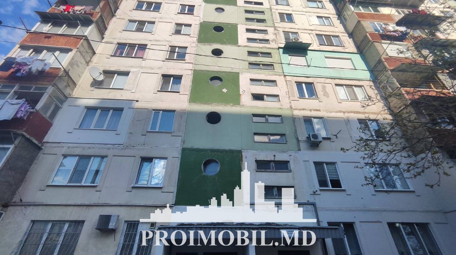 https://images.proimobil.md/gNdWwP5nMPTs1qPoPqnSwxSEpl8nJZd05BrX2217K8o/watermark:0.75:so:0:30:0.39/resize:fill:1460:816:1/gravity:ce/bG9jYWw6Ly8vZXN0YXRlL2xyL2IxMDk4YTcwLTc0NjMtNGM5Yy04OGZjLTk0NDM5NjQ5ZjY2ZC5qcGVn