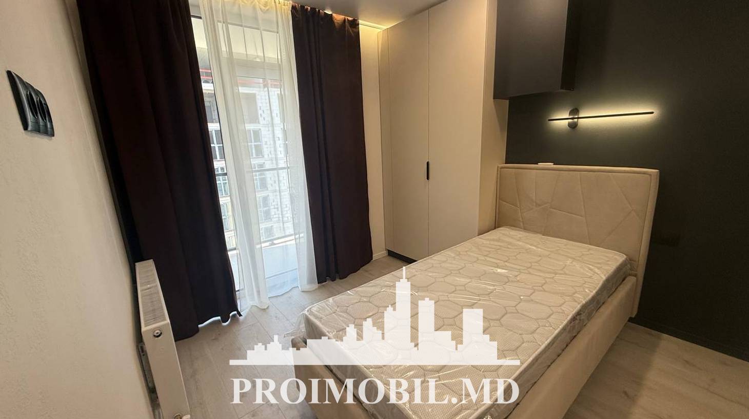 https://images.proimobil.md/gQ55F-0QgYQ_0nYZdfiIE0VPkwir4TN6C_xD-3wLOwI/watermark:0.75:so:0:30:0.39/resize:fill:1460:816:1/gravity:ce/bG9jYWw6Ly8vZXN0YXRlL2xyLzg4YmNiYmUwLTlhYzctNGNhMC1hNTkwLTdlODc4YzQzYjA0Yi5qcGVn