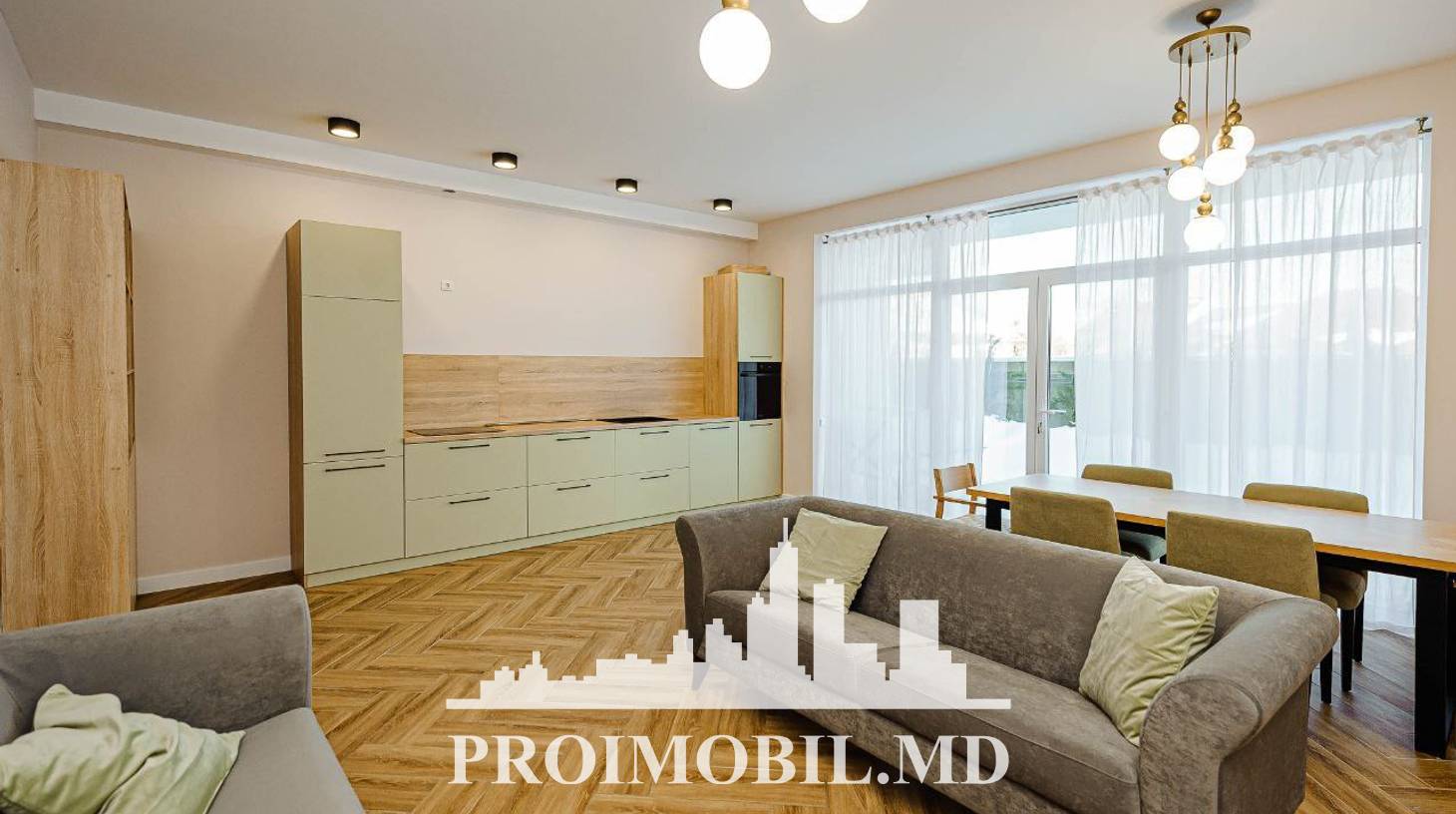 https://images.proimobil.md/gYPx9OwpOv2o7JkwghY3U8GuSBQIjrfzwAOUBVHU0zU/watermark:0.75:so:0:30:0.39/resize:fill:1460:816:1/gravity:ce/bG9jYWw6Ly8vZXN0YXRlL2xyL2NiMDc2YTk2LWIxODktNDMwMy1hNmI5LTRlNmU1NjMxMmFlZi5qcGVn