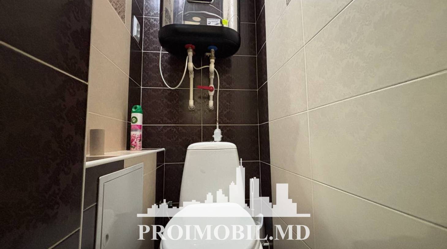 https://images.proimobil.md/gaQSgSgPiGK0uIY6R0ELyzLSBDtzQMCspaeYF65KmmM/watermark:0.75:so:0:30:0.39/resize:fill:1460:816:1/gravity:ce/bG9jYWw6Ly8vZXN0YXRlL2xyLzkxMjc2MDFiLWM2YmUtNDZiOS05MjBjLTU3ZDhhM2Q5MGM3Ny5qcGVn