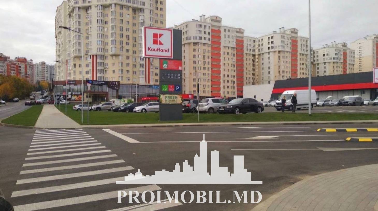 https://images.proimobil.md/ga_GBv9QetUsjSiOu78u8zkuNjPJsYu2h6s69pPNy1Q/watermark:0.75:so:0:30:0.39/resize:fill:1460:816:1/gravity:ce/bG9jYWw6Ly8vZXN0YXRlL2xyL2RiYTRlMTQyLWYyNmEtNDRlYi04YTcyLTQyMGNhYjZlMWU5Ni5qcGVn