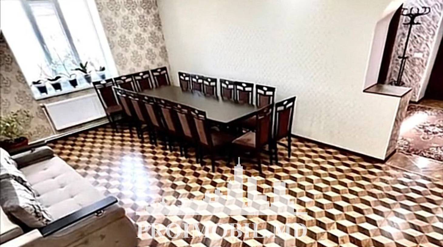 https://images.proimobil.md/gb7owqmN2B9w7dGB90Tp7_quEyHFBaZkVuDpC4p6P2Q/watermark:0.75:so:0:30:0.39/resize:fill:1460:816:1/gravity:ce/bG9jYWw6Ly8vZXN0YXRlL2xyL2MyOGY3Y2UxLTc5OTktNDhkNy1hNjRjLWNjMTBiNGE0NDJlMS5qcGVn