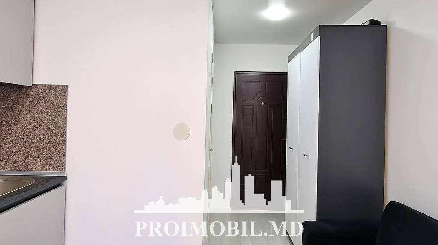 https://images.proimobil.md/gcBLCEm9JSr7kyeE94HH9ueaAeKqzqagcJP8ijiItX8/watermark:0.75:so:0:30:0.39/resize:fill:1460:816:1/gravity:ce/bG9jYWw6Ly8vZXN0YXRlL2xyLzExZmQ0NTY5LTE2ZmMtNGE4YS04ZWU0LWY1YjA0MjY5YmY5Zi5qcGVn