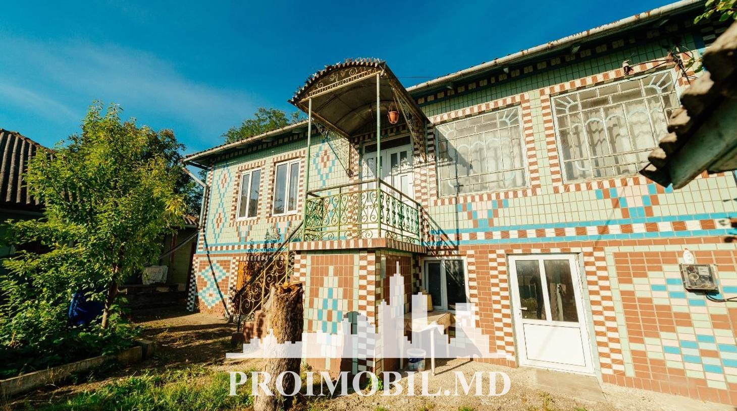 https://images.proimobil.md/gd_X6bl9QsXLJg0sYFibAcbFLtA1kdFPeIDFn9N3Hmk/watermark:0.75:so:0:30:0.39/resize:fill:1460:816:1/gravity:ce/bG9jYWw6Ly8vZXN0YXRlL2xyL2QxYmFiZTNiLTg5ZDEtNGQzOC1iZDc1LTVlZDJkZTBiNWUwMy5qcGVn