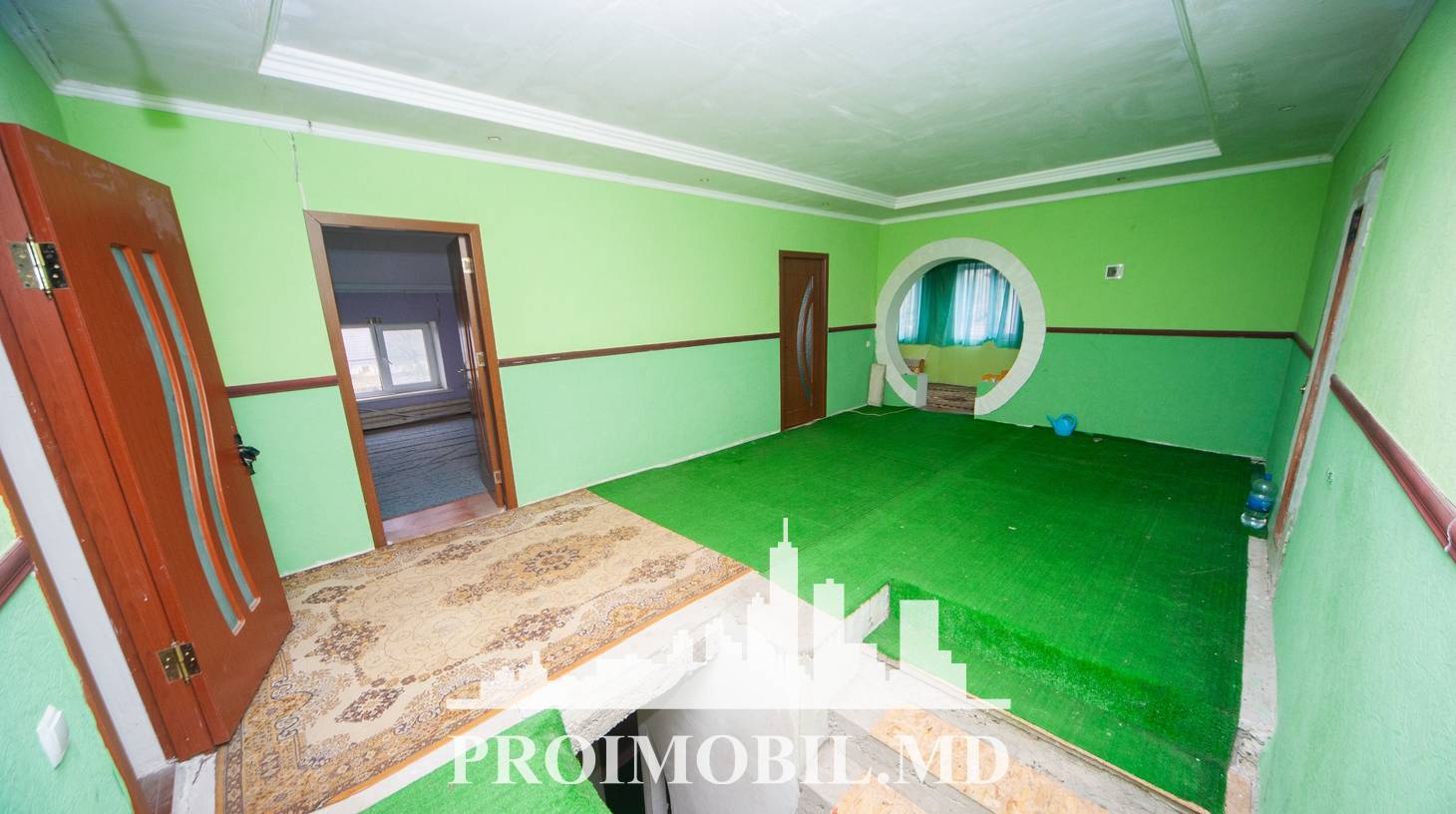 https://images.proimobil.md/gdox41cdhwd9D2IKiiK97tDB3ozb0ovn-ZZK9QJfPlA/watermark:0.75:so:0:30:0.39/resize:fill:1460:816:1/gravity:ce/bG9jYWw6Ly8vZXN0YXRlL2xyLzZlMDVjZWY0LWI5ODAtNDRhOC1hZjEzLWM5MzRhMzBhZWFjYy5qcGVn