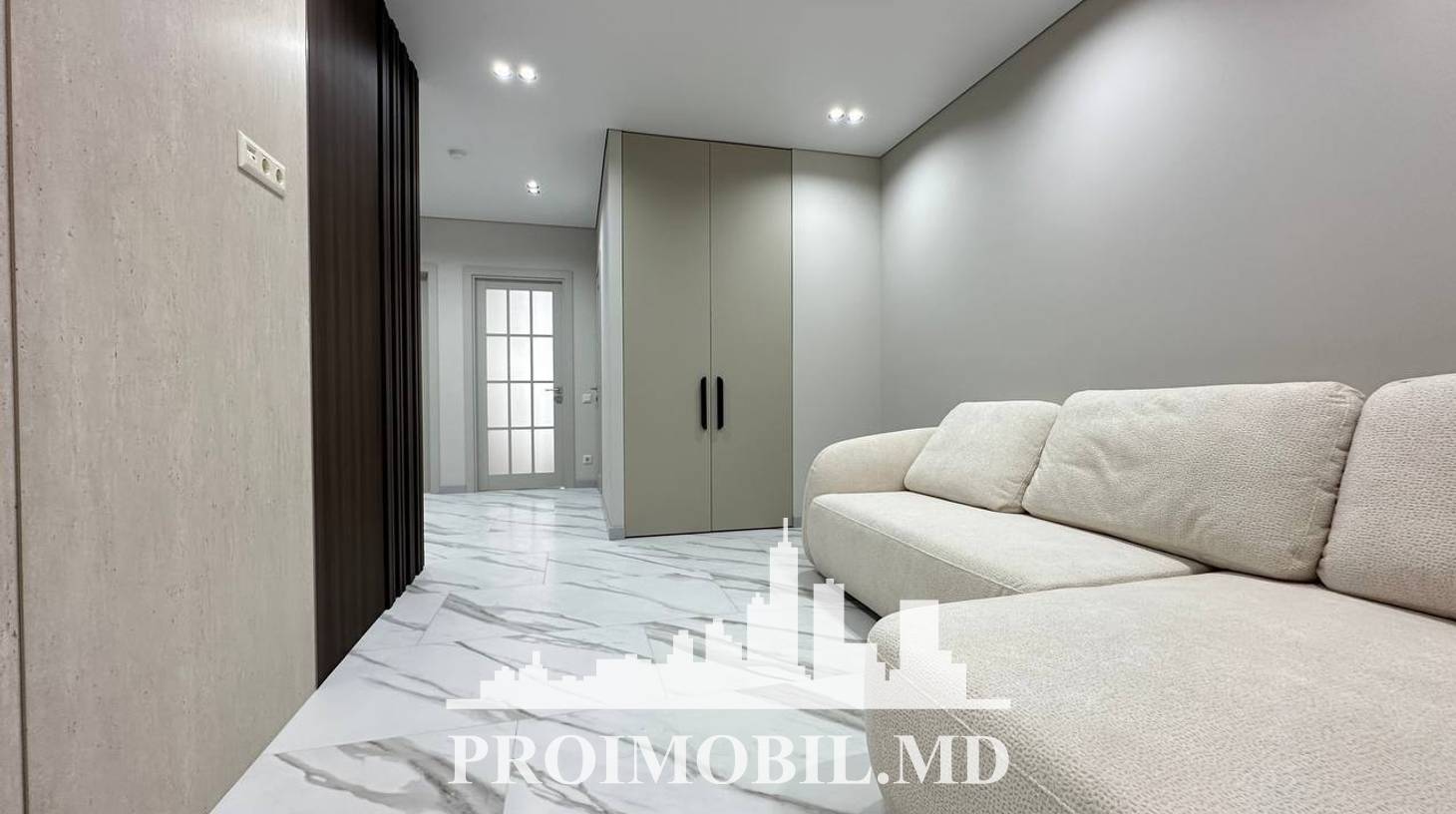 https://images.proimobil.md/gdqAWwZ6pVV_FHyBErGVJJq6rHl3jYe3zVKnw6XFRvw/watermark:0.75:so:0:30:0.39/resize:fill:1460:816:1/gravity:ce/bG9jYWw6Ly8vZXN0YXRlL2xyL2NhYWZkNDRhLThkODYtNDY0MC04ZDQzLTBjZmVhMzNhZDY3OC5qcGVn