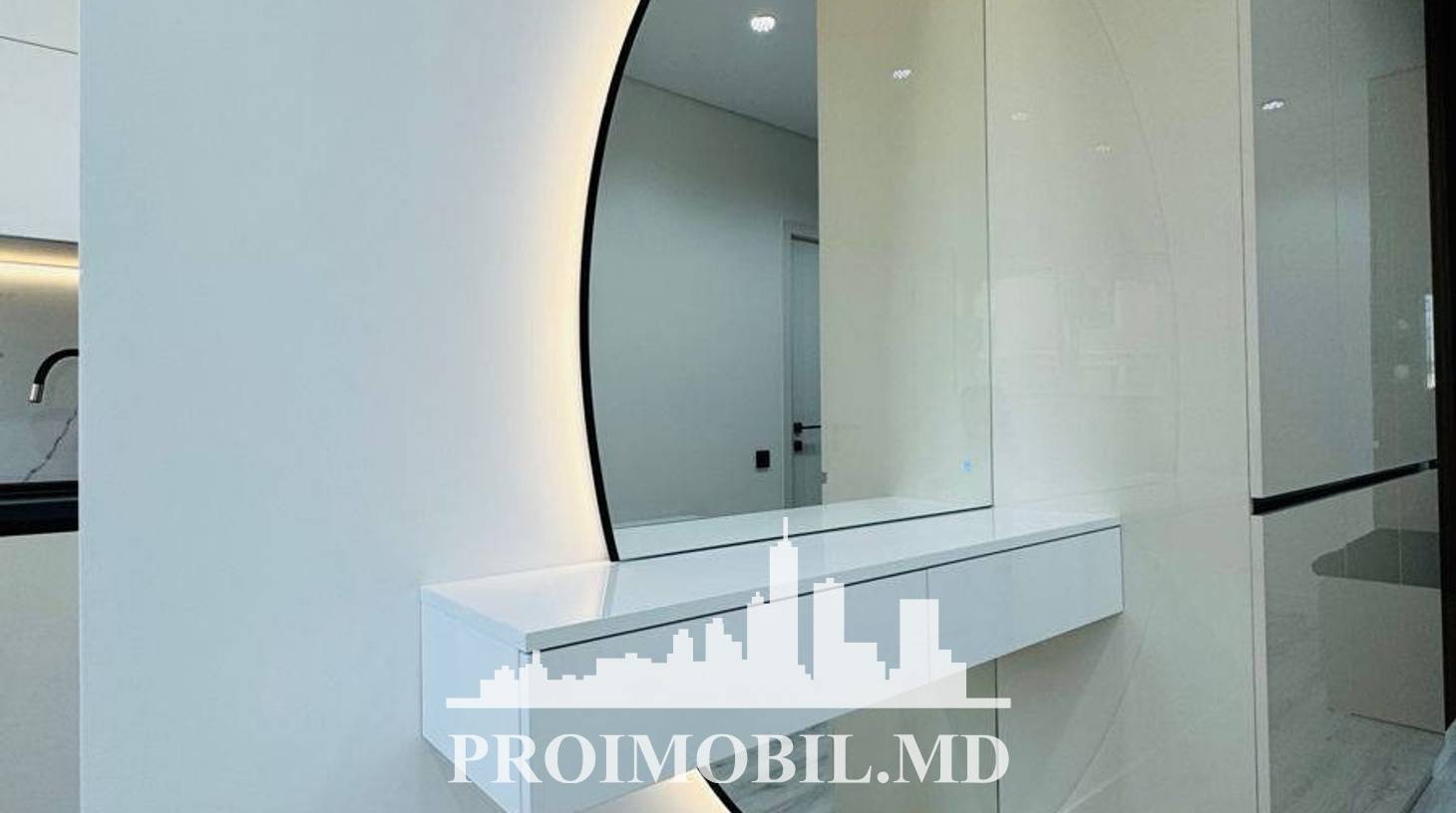 https://images.proimobil.md/ghEFAh42p1Qd9BywBjk1pKd6H1dNIfYH5ip8aJ2Z1o4/watermark:0.75:so:0:30:0.39/resize:fill:1460:816:1/gravity:ce/bG9jYWw6Ly8vZXN0YXRlL2xyLzFiNGU5ZDJjLTBiZDItNGQ4MS05ZjAzLTkwY2QxNjQ0NjM0My5qcGVn