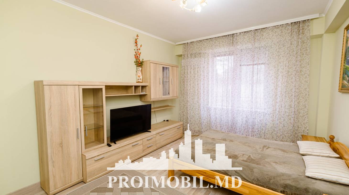 https://images.proimobil.md/givYhuW_BaykFUI1KPTKVE6uxWaUlHpomx4jnJ24Sg0/watermark:0.75:so:0:30:0.39/resize:fill:1460:816:1/gravity:ce/bG9jYWw6Ly8vZXN0YXRlL2xyL2VhMjI5NmI3LWNjNmMtNGJjMS1hODM2LTY4YWNmNDY4OTZlNi5qcGVn