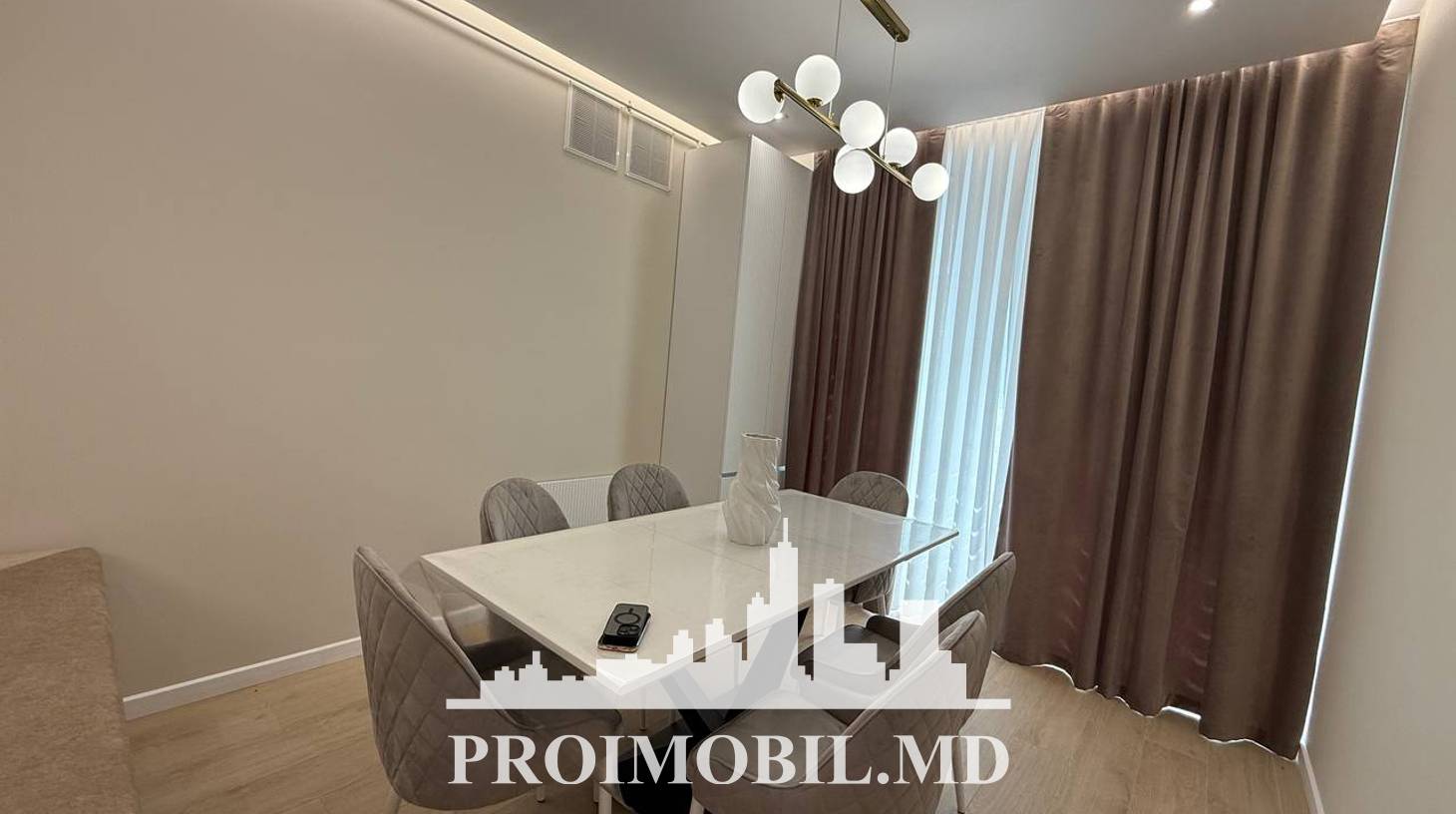 https://images.proimobil.md/gkYVlbhVW9HqB-Kvmg9HkBqJrUunCm7dfLJfIYB4QGg/watermark:0.75:so:0:30:0.39/resize:fill:1460:816:1/gravity:ce/bG9jYWw6Ly8vZXN0YXRlL2xyL2ViMTU0NGJiLWNiYjQtNDZkNi1iNzBjLTYxZWVmNjUzZDY3YS5qcGVn
