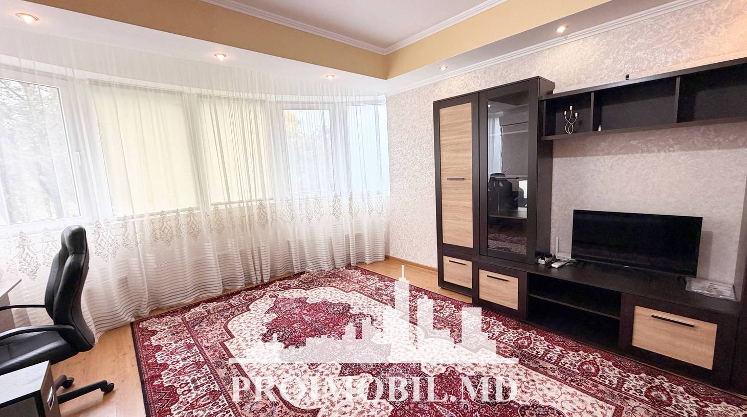 https://images.proimobil.md/gl6GQ2GSYBkoN2mVoSYy1IyDsYdgg-icVbUsSDlnM9Y/watermark:0.75:so:0:30:0.39/resize:fill:1460:816:1/gravity:ce/bG9jYWw6Ly8vZXN0YXRlL2xyLzBkYWUwMjQ0LWZhN2ItNGUxNS05MTRiLWU0NmIxMzkzMzI2Yi5qcGVn