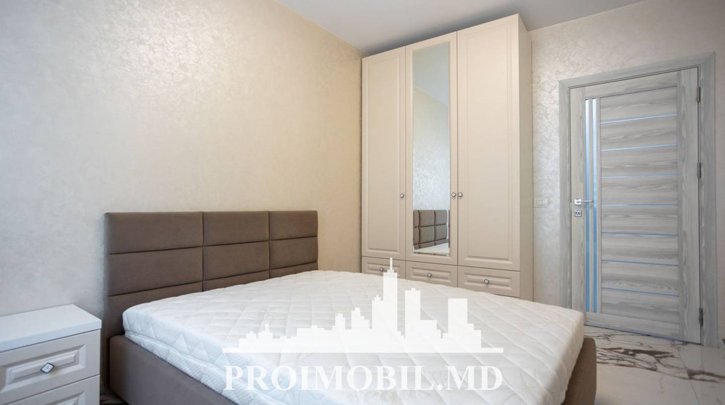 https://images.proimobil.md/gnZDgWEKOLVv1G4j1Aw93zm-j-2jh9Cd71VYB61RBVk/watermark:0.75:so:0:30:0.39/resize:fill:1460:816:1/gravity:ce/bG9jYWw6Ly8vZXN0YXRlL2xyL2Q5ZjVjMWRmLTk1ODAtNGQ2OS1hMTkyLTg4NjM1OTdjNjdjZC5qcGVn