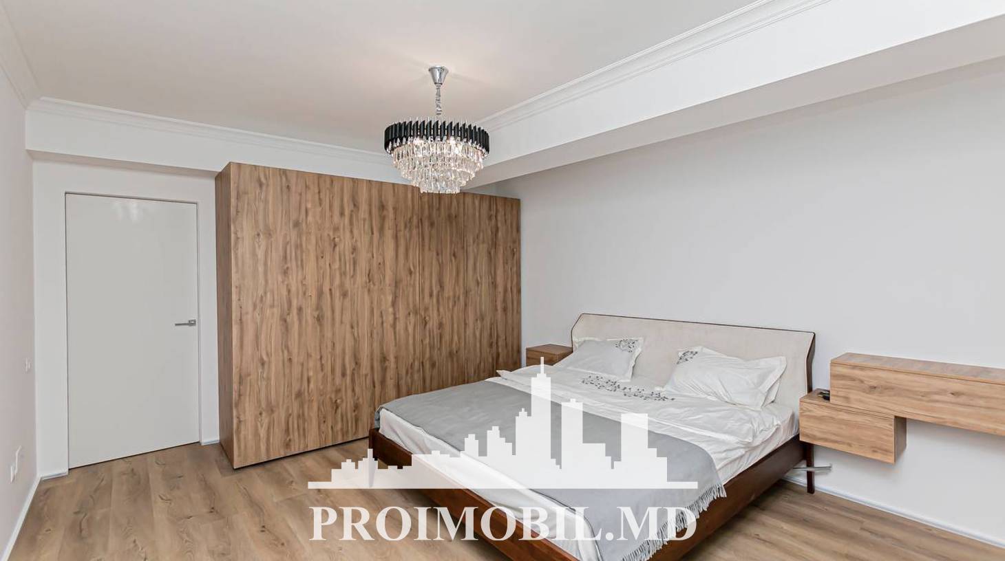 https://images.proimobil.md/gpfr8yOy6f6x4GmBk8SgG6O1_F2G82YsXqwfxXBox_0/watermark:0.75:so:0:30:0.39/resize:fill:1460:816:1/gravity:ce/bG9jYWw6Ly8vZXN0YXRlL2xyLzNjODc0YmRkLWJkYWMtNDQ3Mi05M2ZhLWY1YWRkMTFjMjAxZC5qcGVn