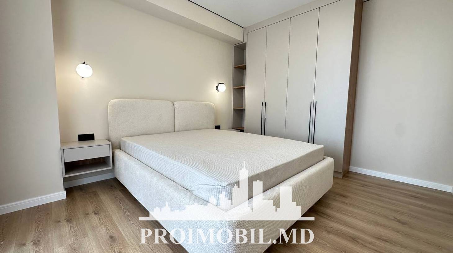 https://images.proimobil.md/grhJrskNj6Bj0n2k8l25heCiUzVCS-K7Hd2mfQspEFU/watermark:0.75:so:0:30:0.39/resize:fill:1460:816:1/gravity:ce/bG9jYWw6Ly8vZXN0YXRlL2xyLzIzNjFlYjU5LTY2NmItNDk1YS05MWZmLTU5MzZjNjg4OWI4Yi5qcGVn
