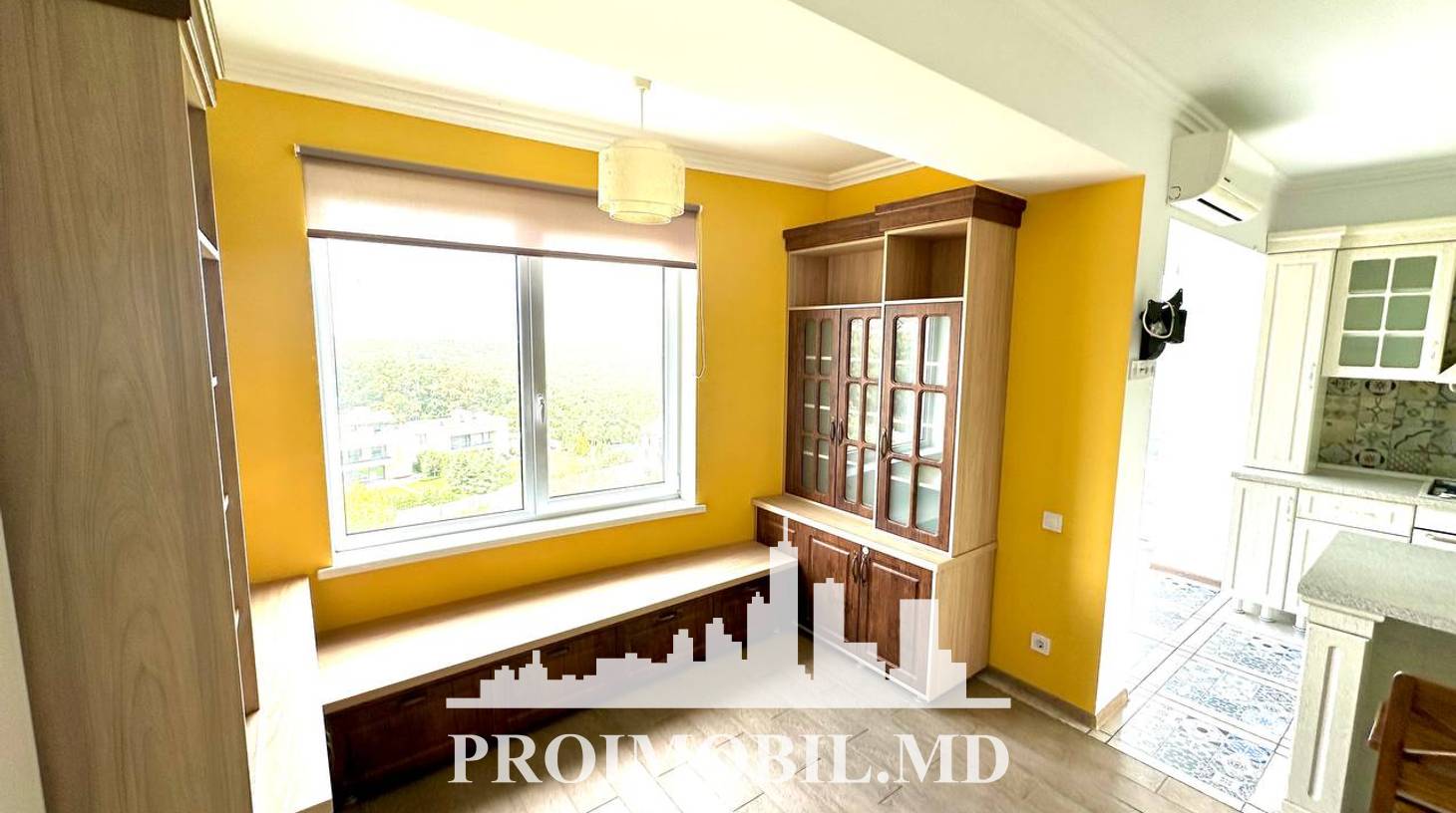 https://images.proimobil.md/gtBPWJq1KowMQ51YanFMWK3e2YXavXTZ3_RT3tqzsCk/watermark:0.75:so:0:30:0.39/resize:fill:1460:816:1/gravity:ce/bG9jYWw6Ly8vZXN0YXRlL2xyLzRiZjA5ZWU2LTJjN2UtNDhhOC1iNDcyLWI2MWQxOTM2NzhmMC5qcGVn