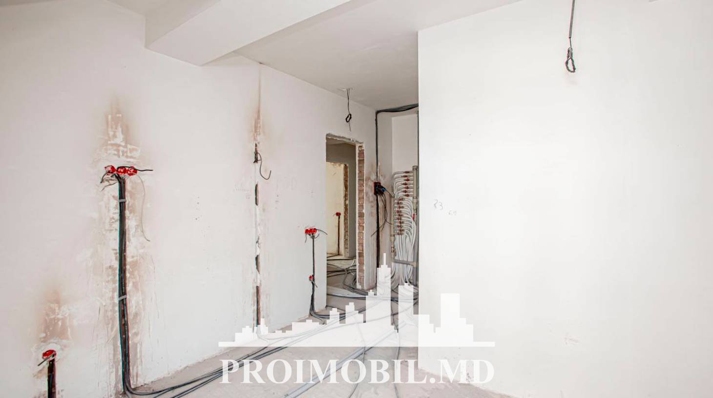 https://images.proimobil.md/h0zQgJe1G2kVCXI6ewlai9f8QBaU7HNBFw-pwQBEwCM/watermark:0.75:so:0:30:0.39/resize:fill:1460:816:1/gravity:ce/bG9jYWw6Ly8vZXN0YXRlL2xyLzJhZjEyMmFhLTkwMzktNGIyNy04ZGUyLWMwYjFmNmRlMWIxYS5qcGVn