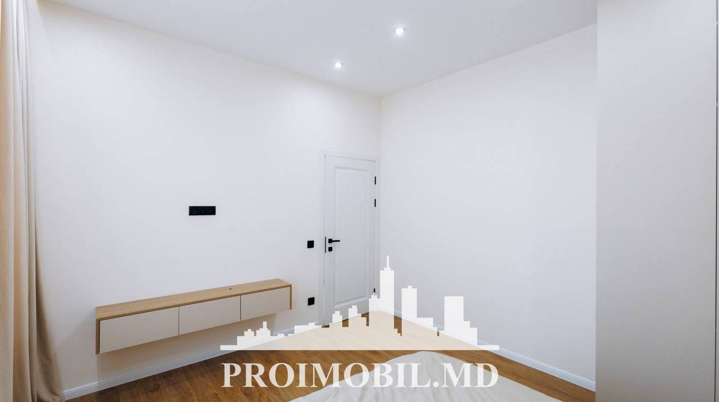 https://images.proimobil.md/h79C9nfuK7Y2kZZ_v0h7hBmSCGVpgeIA7DHyIyRCaiQ/watermark:0.75:so:0:30:0.39/resize:fill:1460:816:1/gravity:ce/bG9jYWw6Ly8vZXN0YXRlL2xyL2ViMWUwYzhjLTQyZmQtNGE2MS05ZjY5LTA3MGNlMjFhNDA5NC5qcGVn