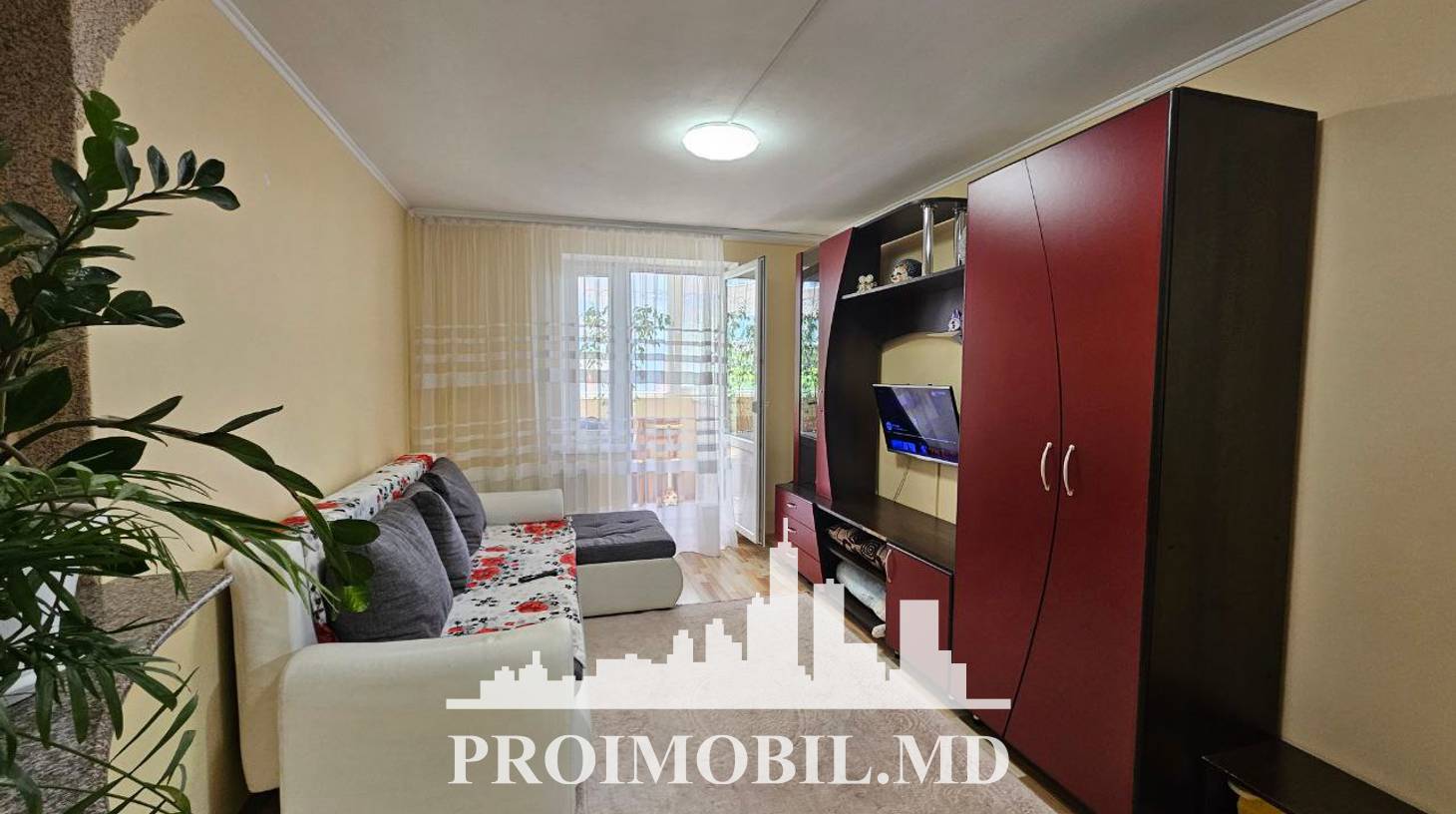 https://images.proimobil.md/h8a0DOQNA0er1zoBc4ou7koIUvCa8xvfvw94honnzuk/watermark:0.75:so:0:30:0.39/resize:fill:1460:816:1/gravity:ce/bG9jYWw6Ly8vZXN0YXRlL2xyL2I3OTY3OTZhLWNjOGEtNDFjYS1iMTNmLTZlMzgyNDE0YzRhZC5qcGVn