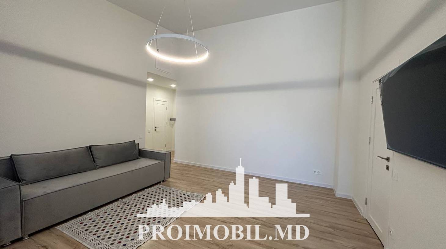 https://images.proimobil.md/hGC_oBkx0nRXZXCbIATs4PO61HpLfw1GtUz_1mtlM2A/watermark:0.75:so:0:30:0.39/resize:fill:1460:816:1/gravity:ce/bG9jYWw6Ly8vZXN0YXRlL2xyLzBlZGU0NDIwLWM2MDYtNDVjOS04MGJiLTlmYTg0NzNjOWM3NS5qcGVn