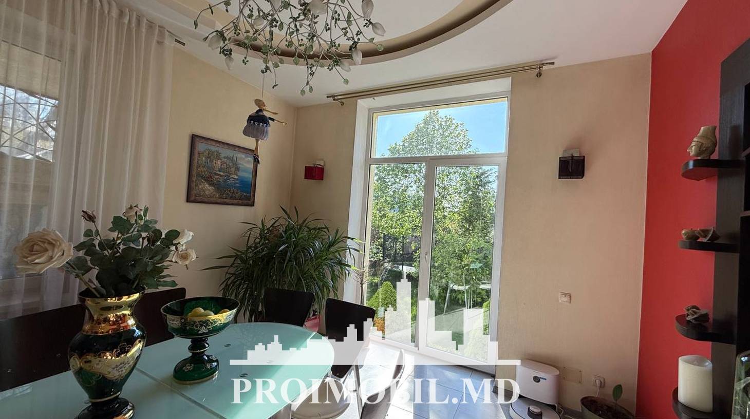 https://images.proimobil.md/hJwydyZasyke59HW1VQoKtZQGrVBiJMxSHN_AvGclis/watermark:0.75:so:0:30:0.39/resize:fill:1460:816:1/gravity:ce/bG9jYWw6Ly8vZXN0YXRlL2xyLzVlNGQ0YTJkLWZjZmUtNGIwZi1iNGI4LTYwMTIwNWQwMWFiNS5qcGVn