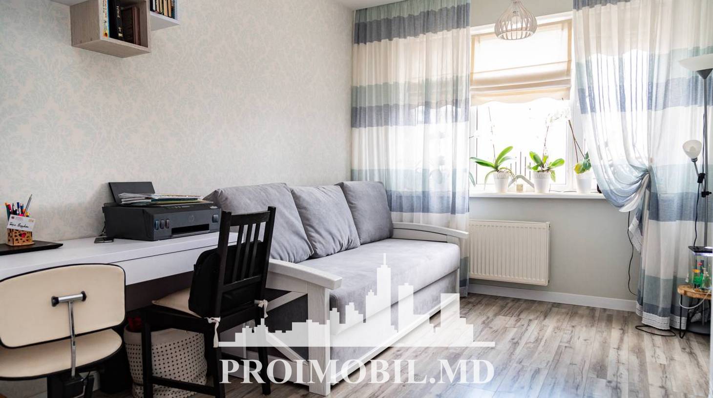 https://images.proimobil.md/hLPCg5Ylytguq6_ioYxhbyHBT6eQO_HZcQmx0vqe5oQ/watermark:0.75:so:0:30:0.39/resize:fill:1460:816:1/gravity:ce/bG9jYWw6Ly8vZXN0YXRlL2xyL2RhNjJkN2I2LTBkMmEtNGIxNy1iYzA4LTVlOTYzNWQ4NTgyOC5qcGVn