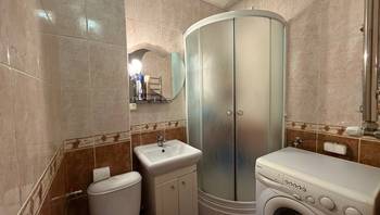 https://images.proimobil.md/hLX5qd7_W9Cbuzr9p3eRy9SCu3fVLJp9FDs6_biT9CU/resize:fill:350:198:1/gravity:ce/bG9jYWw6Ly8vZXN0YXRlL2xyLzYwYTBmMjI1LTNhOWUtNDY1YS05MTkxLTg2OTQ5ZTg0NTVlOC5qcGVn