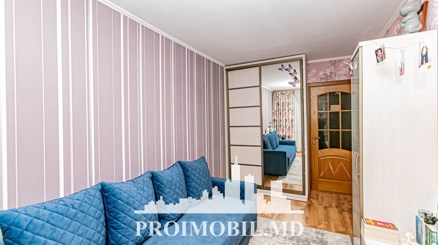 https://images.proimobil.md/hPGknZI_Z65ekQC30ZduF7MPYXEgVTaYmVBxUPdPVCU/watermark:0.75:so:0:30:0.39/resize:fill:1460:816:1/gravity:ce/bG9jYWw6Ly8vZXN0YXRlL2xyLzQyZGM1NGRlLTg3OWQtNGJmNi1iZGM3LTgwYTQzMjU1YmE2ZS5qcGVn