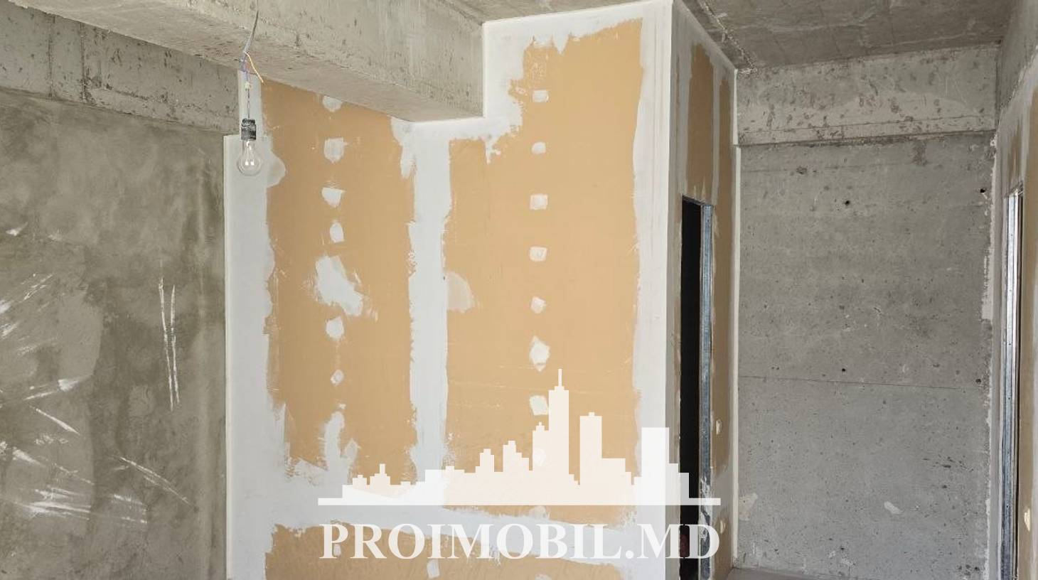 https://images.proimobil.md/hRjS6rnuGCc3GPzrcULwCqLgm73U9wdTx4SYvx6zf3I/watermark:0.75:so:0:30:0.39/resize:fill:1460:816:1/gravity:ce/bG9jYWw6Ly8vZXN0YXRlL2xyLzRjNjE2MGU1LWMwOTktNDlhMC05NWNlLWY4ODFkNmNjOTVmYS5qcGVn