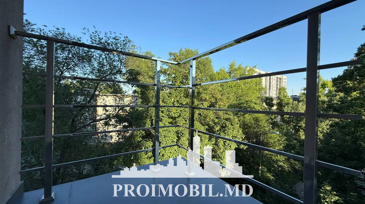 https://images.proimobil.md/hUCxqeo6rKnF-ihudZdc9R0bJj5ZC6uFuomA7CQfZp4/watermark:0.75:so:0:30:0.39/resize:fill:1460:816:1/gravity:ce/bG9jYWw6Ly8vZXN0YXRlL2xyLzMyYzI3OTk0LWRjZmUtNGYzNC1hZWJkLTM0MTllOGVkY2EwOS5qcGVn