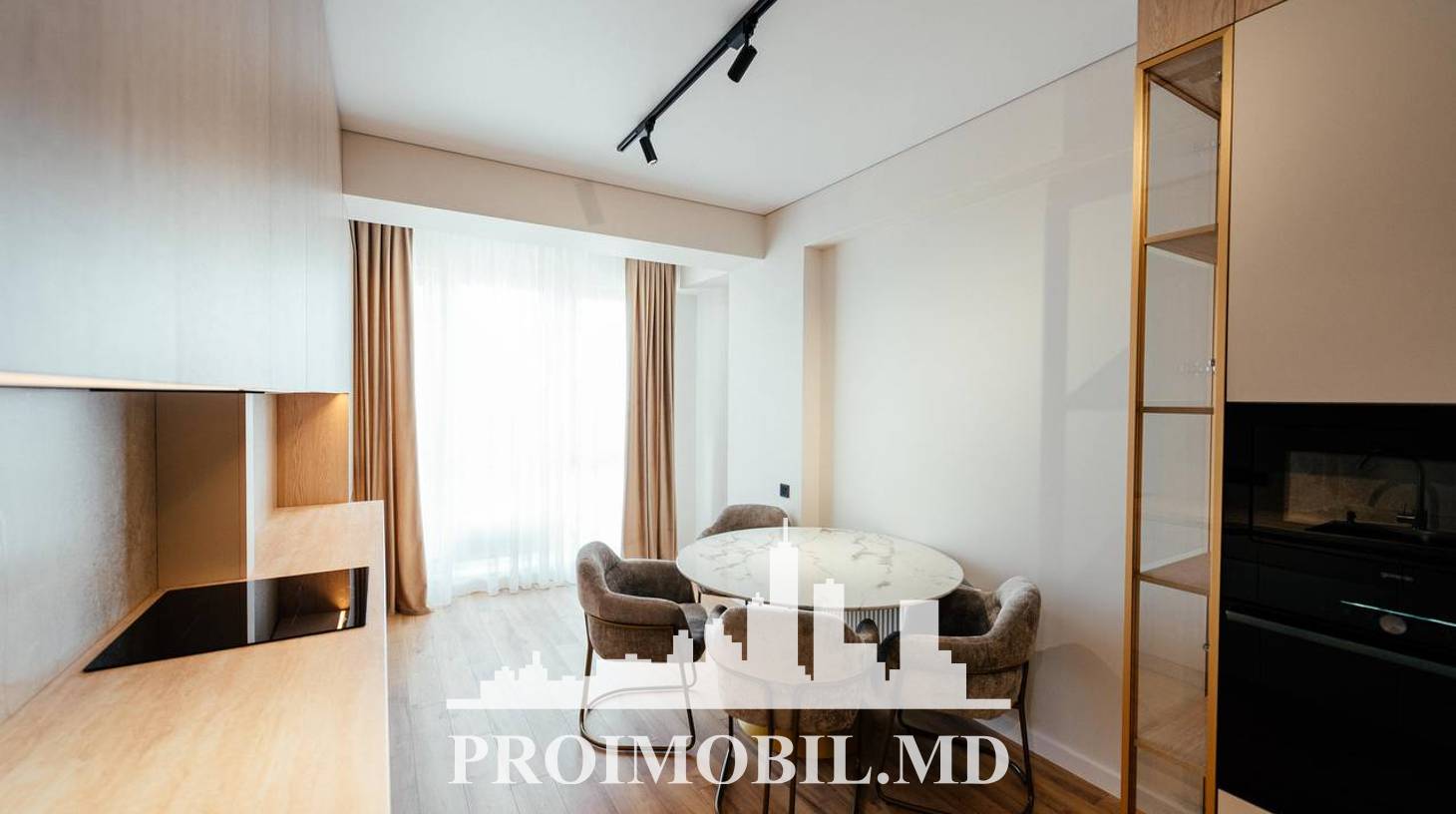 https://images.proimobil.md/hajr7UEMiwq9G-8bs7hw7eq88yiXDchL24XMNR--mFo/watermark:0.75:so:0:30:0.39/resize:fill:1460:816:1/gravity:ce/bG9jYWw6Ly8vZXN0YXRlL2xyLzRlY2VhZjJkLWQ4YTQtNDI1OC04OTU3LTY5ZGYxOTQ0ZWU4YS5qcGVn