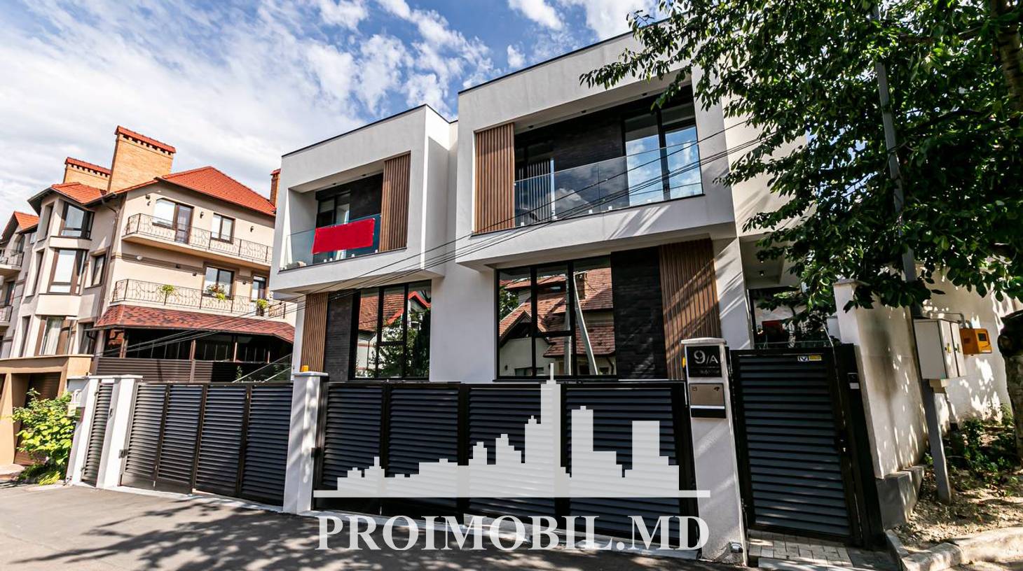 https://images.proimobil.md/hf1m10R4YntnmSxYV1MdeOU2-6z9qRLqP85FBS4u6l8/watermark:0.75:so:0:30:0.39/resize:fill:1460:816:1/gravity:ce/bG9jYWw6Ly8vZXN0YXRlL2xyL2Y2YTRmMDFiLTk0ZGMtNGY3Yi1iNzU4LTBiNGYxOThhOGM2Zi5qcGVn