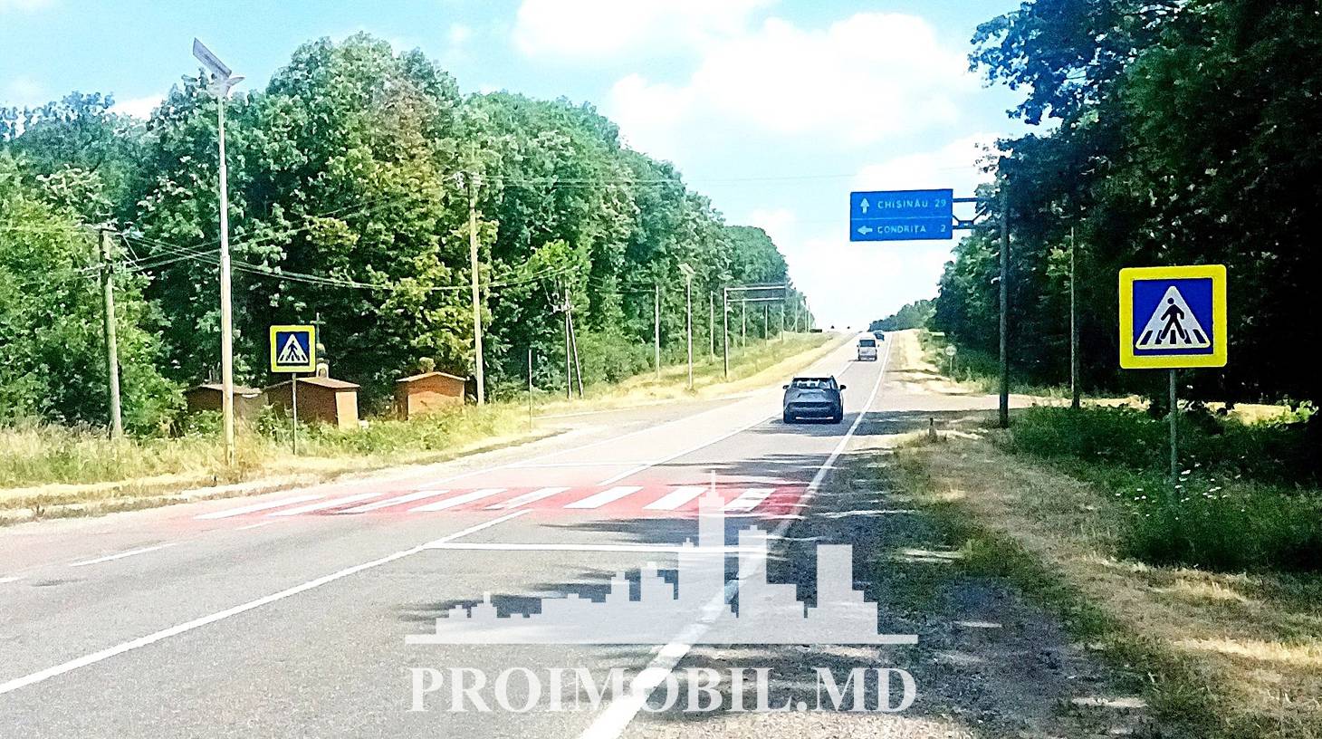 https://images.proimobil.md/hfpitbEkrMH1Sbmu91PwMdVLTQ5fyN_xa1toJrrUljg/watermark:0.75:so:0:30:0.39/resize:fill:1460:816:1/gravity:ce/bG9jYWw6Ly8vZXN0YXRlL2xyL2NhMTU3NDQzLWJjNGMtNDYxOC04YWM2LWY5MGMyZGFiNGNjNS5qcGVn