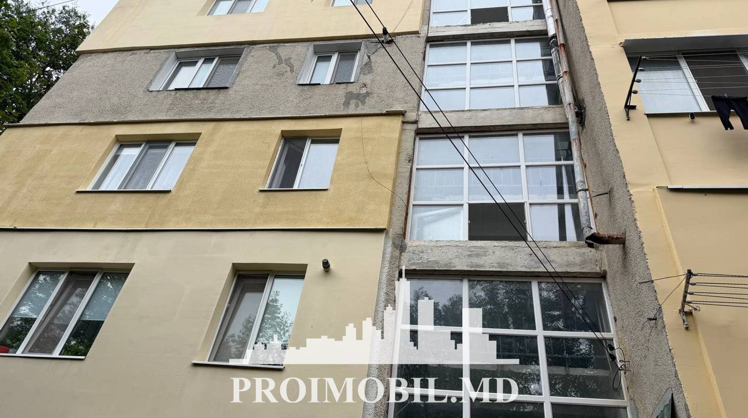 https://images.proimobil.md/hgJqTpqWMz3-cvn_v37cvfhwB-dKWIxSA_FbKf4XYt8/watermark:0.75:so:0:30:0.39/resize:fill:1460:816:1/gravity:ce/bG9jYWw6Ly8vZXN0YXRlL2xyLzY2YzBjMDU0LTBmZjItNDE1NC1iY2M1LTUyZjY4MDZhYWJhZS5qcGVn