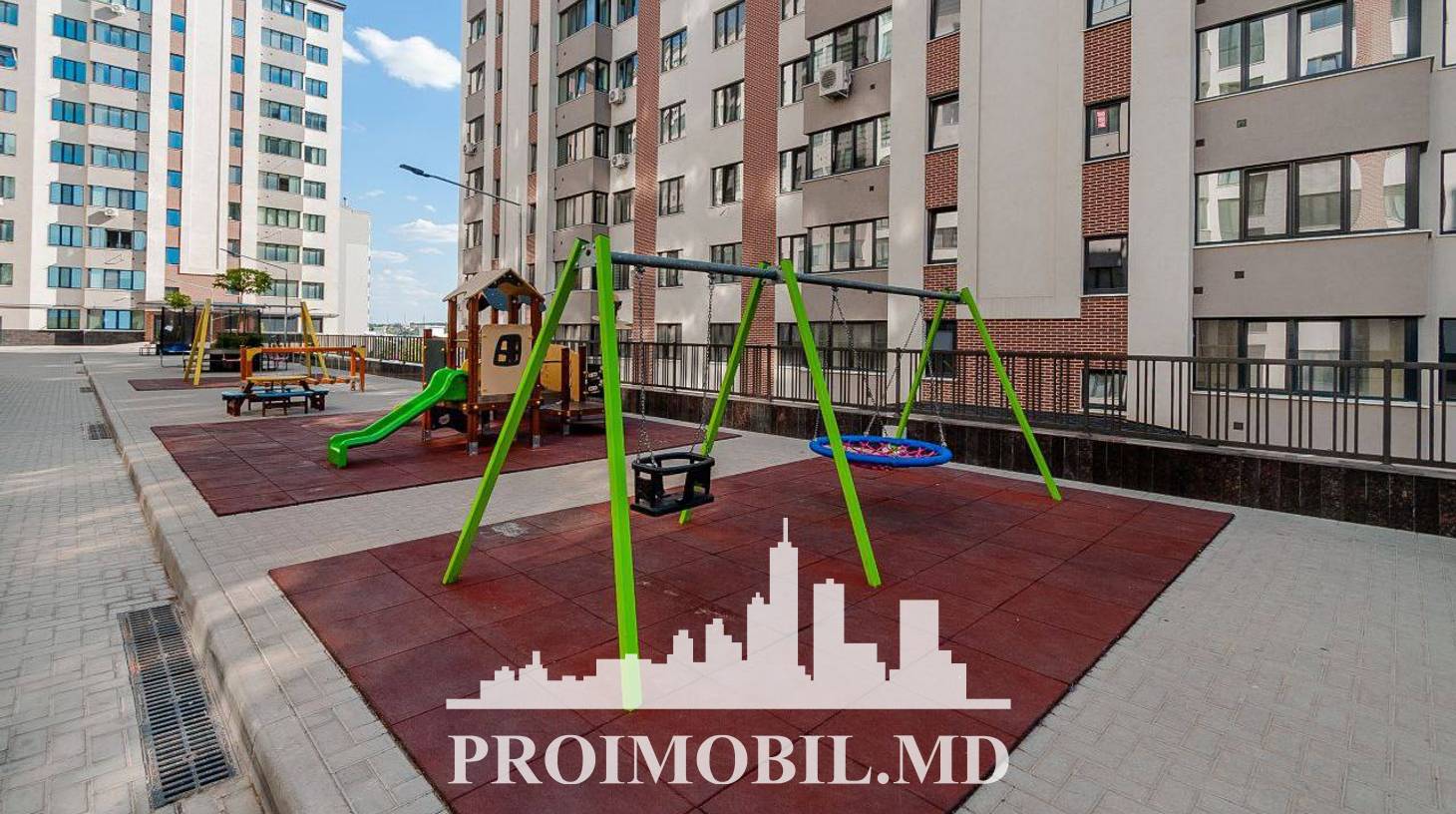 https://images.proimobil.md/hhyShM3Y-J2cbjU2GuD2ZFnVuGZHr3R3lId24QurJBE/watermark:0.75:so:0:30:0.39/resize:fill:1460:816:1/gravity:ce/bG9jYWw6Ly8vZXN0YXRlL2xyL2IyMzk5OThkLTE0ZGMtNDZlZi1hN2MyLTZjNzBlOWZlY2YxMS5qcGVn