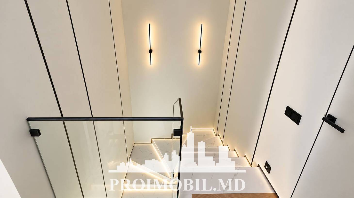 https://images.proimobil.md/hlaHPwrAHnnGvvKw1j5f9e3nEA7MqQj9h9K_KWT6dfg/watermark:0.75:so:0:30:0.39/resize:fill:1460:816:1/gravity:ce/bG9jYWw6Ly8vZXN0YXRlL2xyLzg5NGQ1Nzg0LTYyY2YtNDdjZC05ODkyLWMyOGUyZjE3ZjQ0NC5qcGVn
