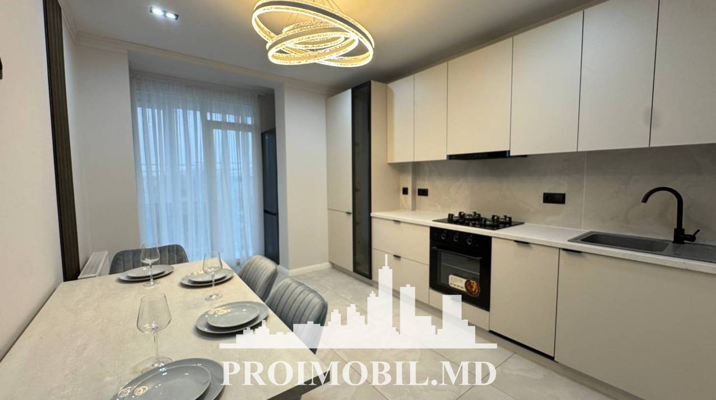 https://images.proimobil.md/hmU4NhiSN9kkqFY4Esq5p-rb5cwXOAV-wwYSpkdNuD4/watermark:0.75:so:0:30:0.39/resize:fill:1460:816:1/gravity:ce/bG9jYWw6Ly8vZXN0YXRlL2xyL2MxYTA3MWJjLWExYjUtNDgwMS05ZmExLTEyMmVlZTA1MWM0Ny5qcGVn