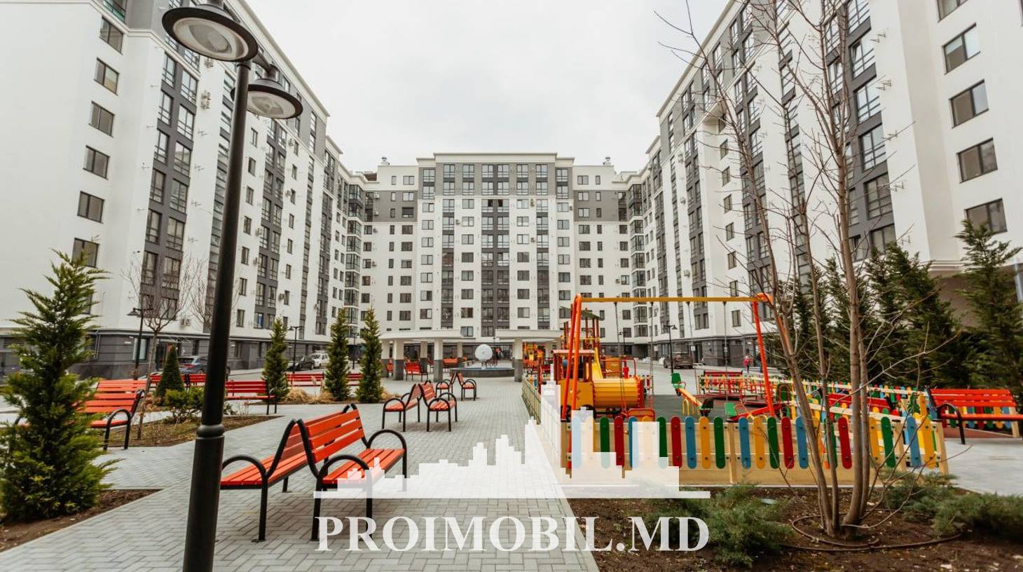 https://images.proimobil.md/hmhR43N4eyLXuSI7AT4CFG_UzqD72NVfJ6ZHVz0WHPQ/watermark:0.75:so:0:30:0.39/resize:fill:1460:816:1/gravity:ce/bG9jYWw6Ly8vZXN0YXRlL2xyL2MwYjE3YzIxLWE0MDUtNGM4Ny1hMmYyLWJkMGJjMzU3ZWQ2Zi5qcGVn