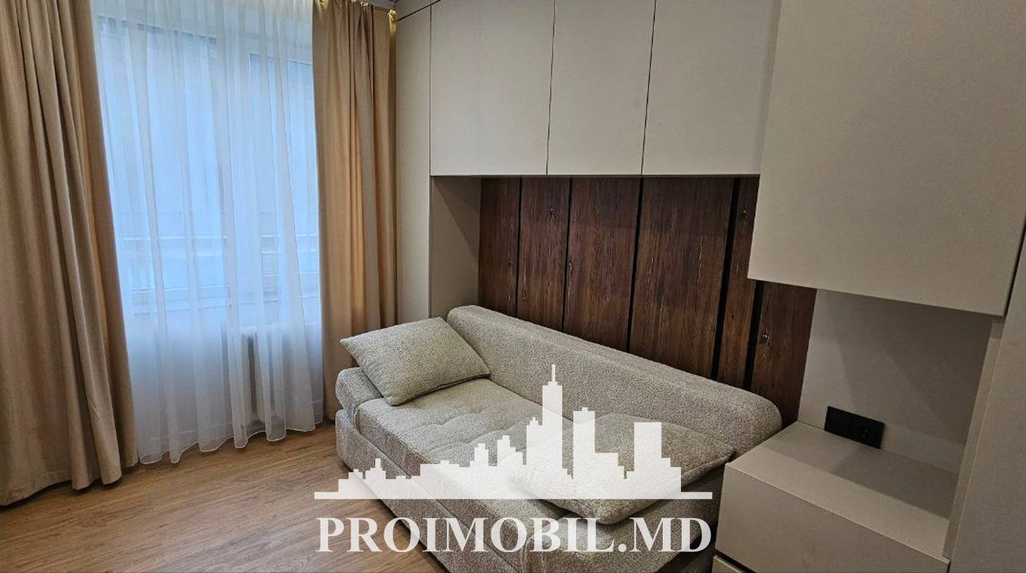 https://images.proimobil.md/hozH4gLHqkc49mxKiAaHi7U5FeV94gfNBbcdnOFZf3U/watermark:0.75:so:0:30:0.39/resize:fill:1460:816:1/gravity:ce/bG9jYWw6Ly8vZXN0YXRlL2xyL2UzZTc3MDY5LTVhOTktNGM4MS05ZDQ1LWNlMTgyNTkxNDJjYi5qcGVn