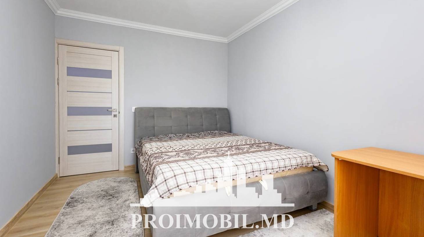 https://images.proimobil.md/hu5wvq4ykCuAoItHR9yNd53zfFqHYcTv3am_IOxwS1A/watermark:0.75:so:0:30:0.39/resize:fill:1460:816:1/gravity:ce/bG9jYWw6Ly8vZXN0YXRlL2xyL2YxMzk1NThmLTNhYTEtNDVjYS1hZDkyLTI1MThjYmI3ZjY4My5qcGVn