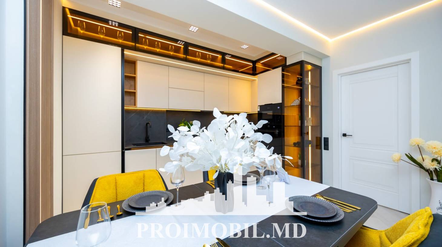 https://images.proimobil.md/hucZLij4X03w3MnGqV51WokowdUSQqvAVgStSCsp_fk/watermark:0.75:so:0:30:0.39/resize:fill:1460:816:1/gravity:ce/bG9jYWw6Ly8vZXN0YXRlL2xyLzc2ZjllMmEyLTQxNmMtNDZiMy04OTc3LTEyNmE4MTlkOWFiYS5qcGVn