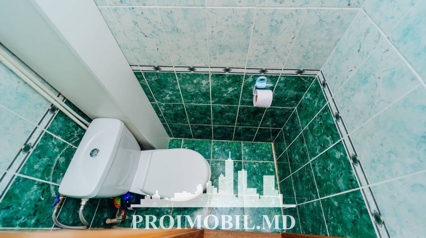 https://images.proimobil.md/i-9bV37rw8j5k6slOOwdaxh6GsLnROHsKEqs0i0_1EU/watermark:0.75:so:0:30:0.39/resize:fill:1460:816:1/gravity:ce/bG9jYWw6Ly8vZXN0YXRlL2xyLzhlYTY4ZGYzLWMzNWYtNDlmNC04OTZmLTgzNDdmZWRiYzhjOC5qcGVn