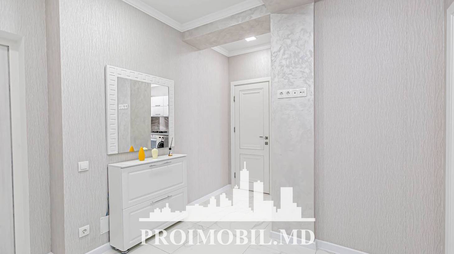 https://images.proimobil.md/i3Q_7eLwKt4VZKd0tN2_EwGMWqLSj66f92RRhdSFjR8/watermark:0.75:so:0:30:0.39/resize:fill:1460:816:1/gravity:ce/bG9jYWw6Ly8vZXN0YXRlL2xyLzk0N2Q0MjRhLTY5MWItNDdlMi04ZGNhLWI2Y2VlYzlhZWM1YS5qcGVn