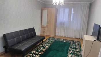 https://images.proimobil.md/i4m4Vzz7gwcMXjttb4DQ6p0UD4mnRA-0oARLpr8X5yE/resize:fill:350:198:1/gravity:ce/bG9jYWw6Ly8vZXN0YXRlL2xyLzg4MzQ0ZDUzLTg2ZjctNGM3Yi1iYzk5LWQwOTUxYWFlNjE1My5qcGVn