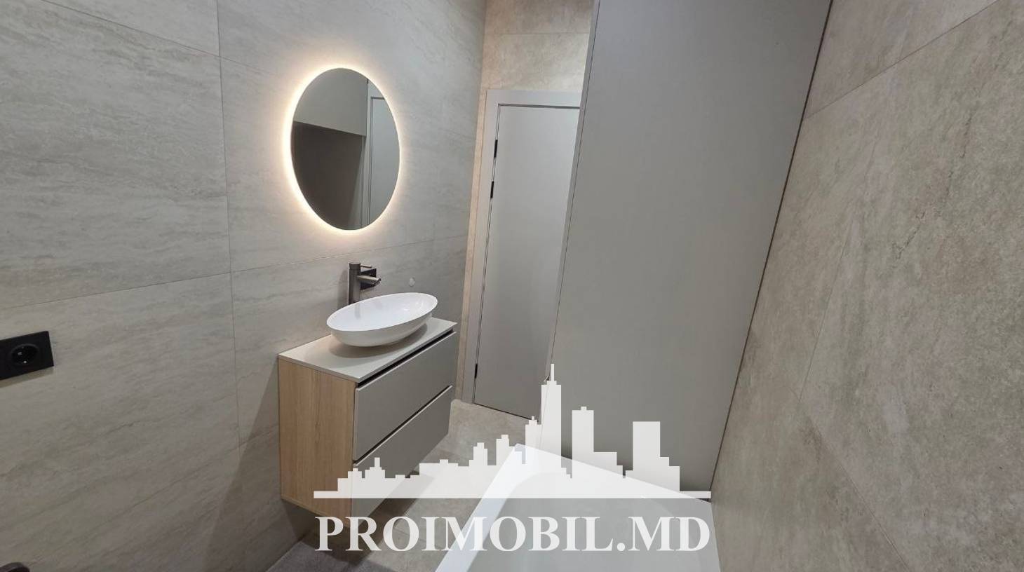 https://images.proimobil.md/i96kCTQwq1cZr8vzRWSJrtNWiaBI8tn0U_t7ET6NXBI/watermark:0.75:so:0:30:0.39/resize:fill:1460:816:1/gravity:ce/bG9jYWw6Ly8vZXN0YXRlL2xyL2Q5NWIyNDk2LTczOWUtNGZiMC04Mjc3LTQyYzE3ZDVjZWY0MC5qcGVn